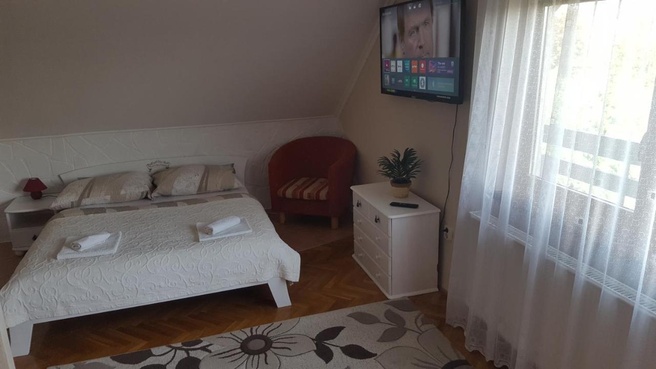 Sarreti Apartmanhaz Balatonfüred Buitenkant foto