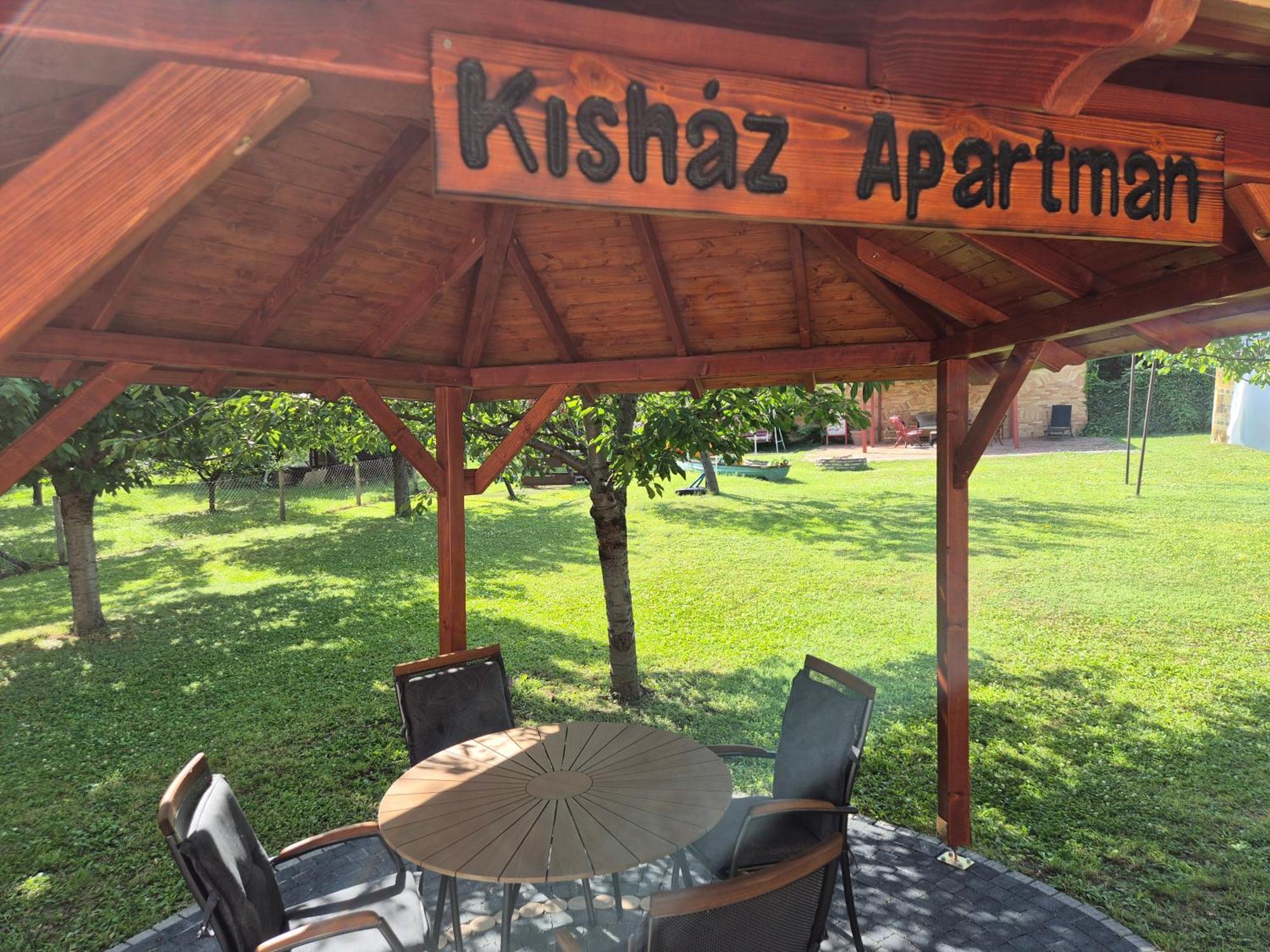Sarreti Apartmanhaz Balatonfüred Buitenkant foto