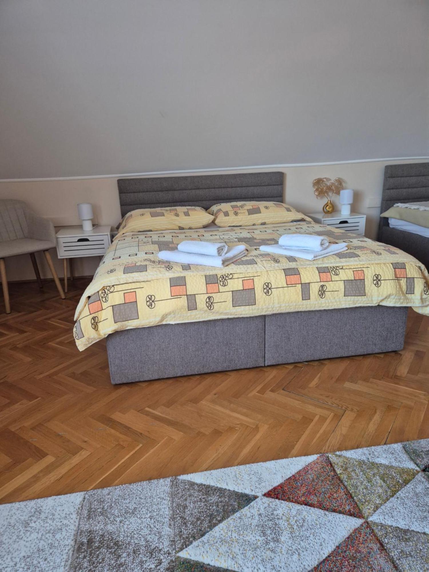 Sarreti Apartmanhaz Balatonfüred Buitenkant foto