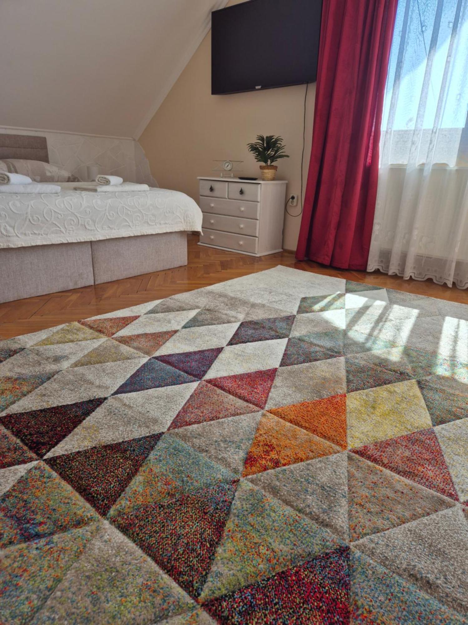 Sarreti Apartmanhaz Balatonfüred Buitenkant foto